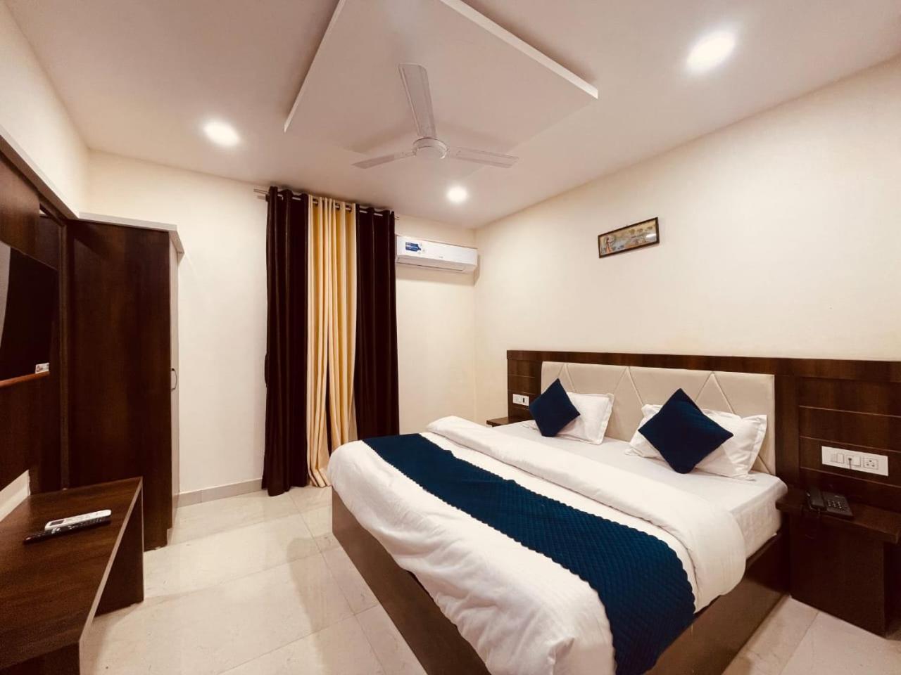 The Divine Ganga - Hot Selling Property In Haridwār Esterno foto